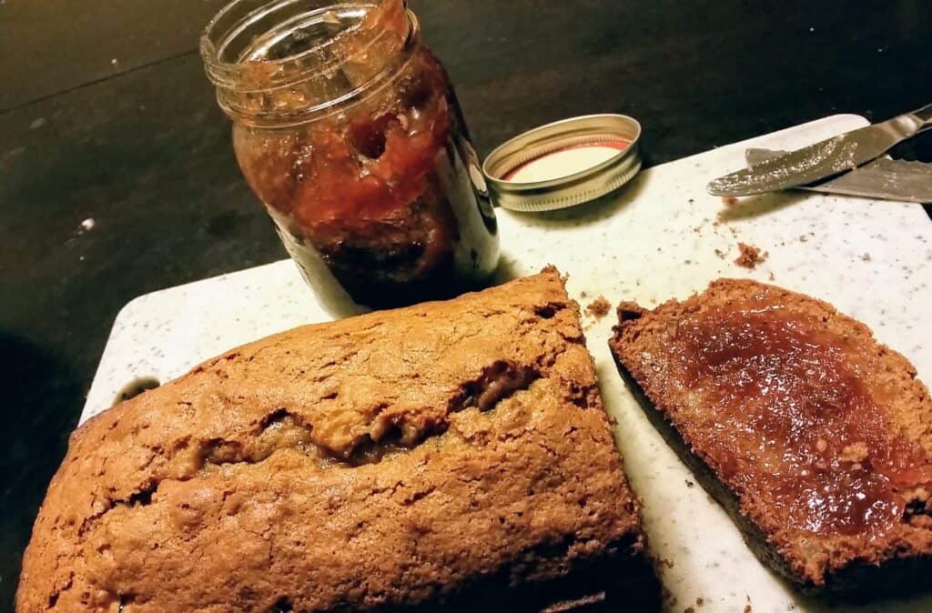 zucchini bread with spiced apple jam